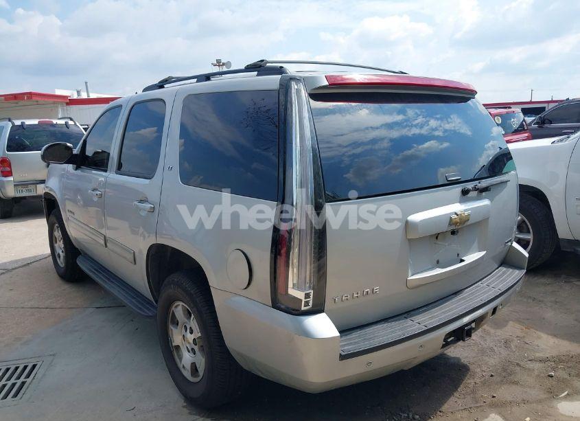 Photo 3 of 2011 Chevrolet Tahoe LT (VIN 1GNSCBE01BR120741)