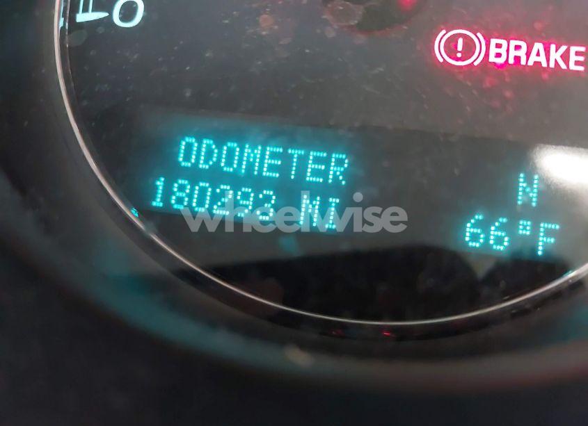 Photo 15 of 2011 Chevrolet Tahoe LT (VIN 1GNSCBE01BR190241)