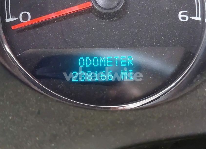 Photo 15 of 2011 Chevrolet Tahoe LT (VIN 1GNSCBE01BR197836)