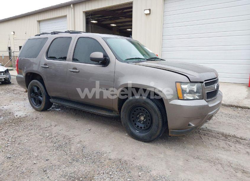 2012 Chevrolet Tahoe LT (VIN 1GNSCBE01CR123298) main photo