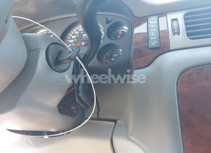 Photo 11 of 2012 Chevrolet Tahoe LT (VIN 1GNSCBE01CR123298)