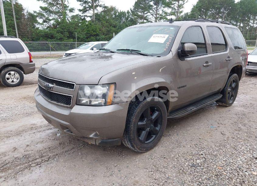 Photo 6 of 2012 Chevrolet Tahoe LT (VIN 1GNSCBE01CR123298)