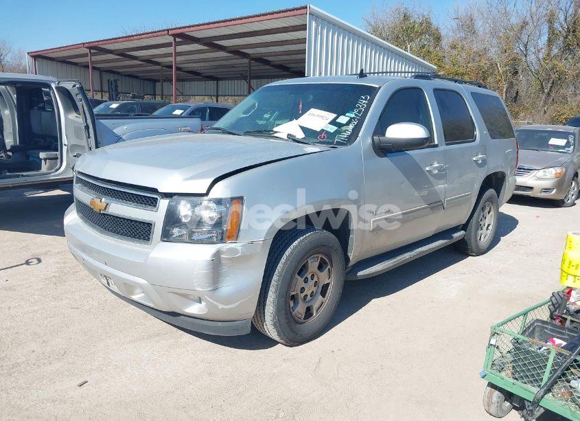 Photo 2 of 2012 Chevrolet Tahoe LT (VIN 1GNSCBE01CR125343)