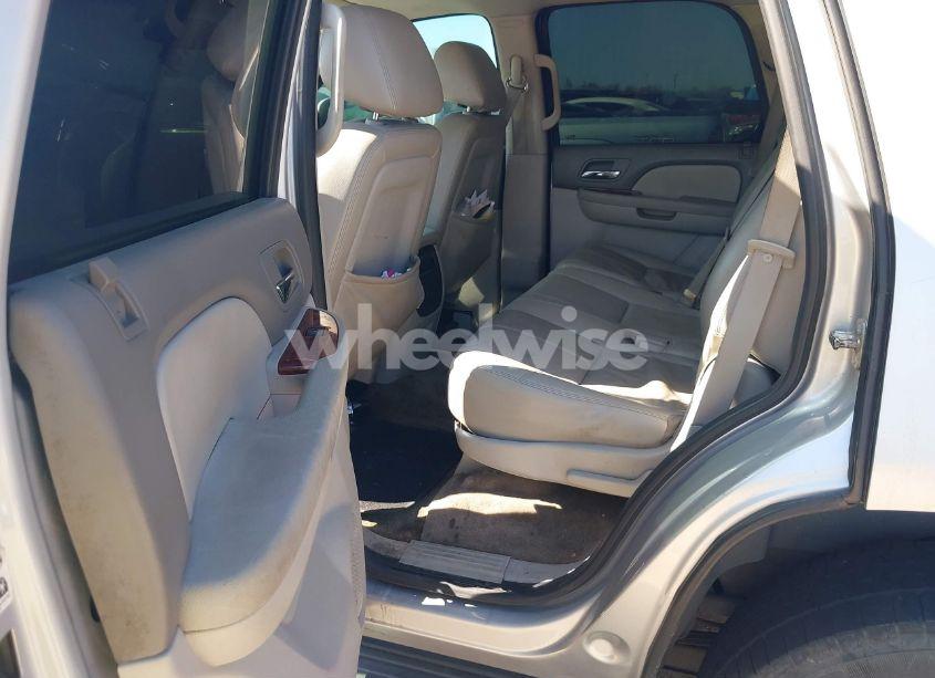 Photo 8 of 2012 Chevrolet Tahoe LT (VIN 1GNSCBE01CR125343)