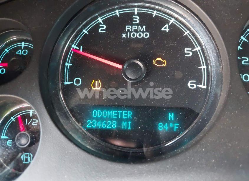 Photo 15 of 2012 Chevrolet Tahoe LT (VIN 1GNSCBE01CR130929)