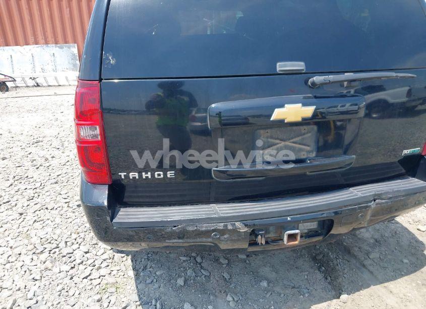 Photo 18 of 2012 Chevrolet Tahoe LT (VIN 1GNSCBE01CR130929)