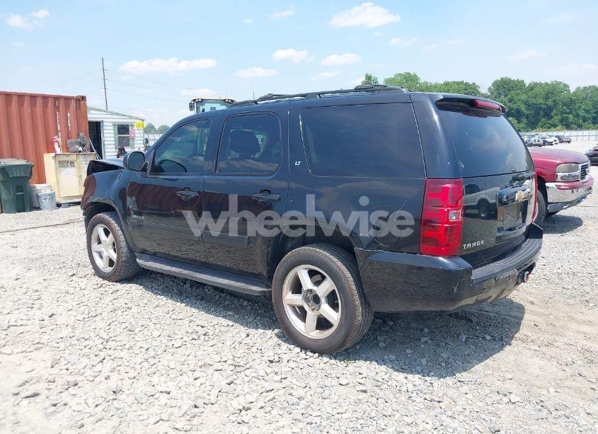 Photo 3 of 2012 Chevrolet Tahoe LT (VIN 1GNSCBE01CR130929)