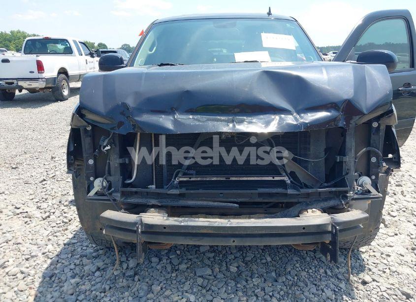 Photo 6 of 2012 Chevrolet Tahoe LT (VIN 1GNSCBE01CR130929)