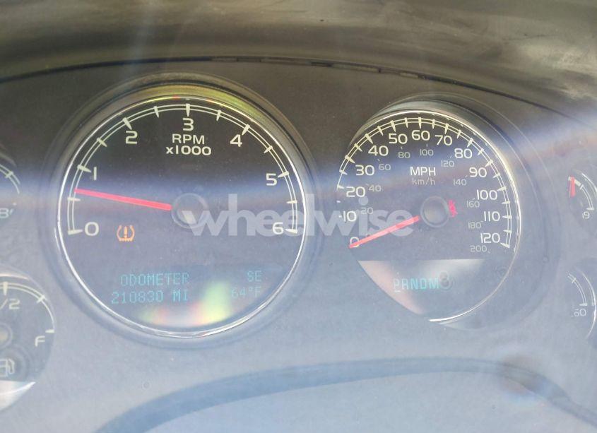 Photo 7 of 2012 Chevrolet Tahoe LT (VIN 1GNSCBE01CR133099)