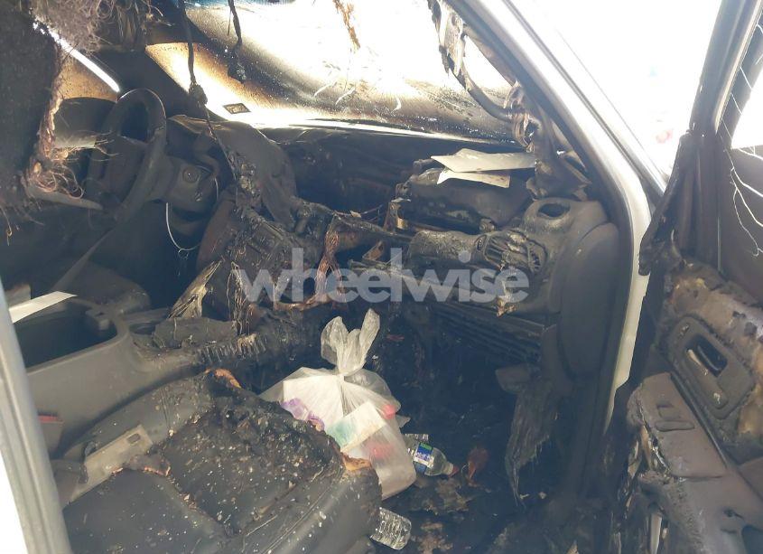 Photo 5 of 2012 Chevrolet Tahoe LT (VIN 1GNSCBE01CR141302)