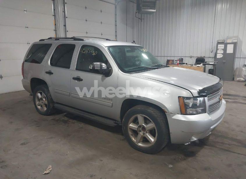 2012 Chevrolet Tahoe LT (VIN 1GNSCBE01CR326465) main photo