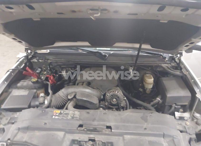 Photo 10 of 2012 Chevrolet Tahoe LT (VIN 1GNSCBE01CR326465)