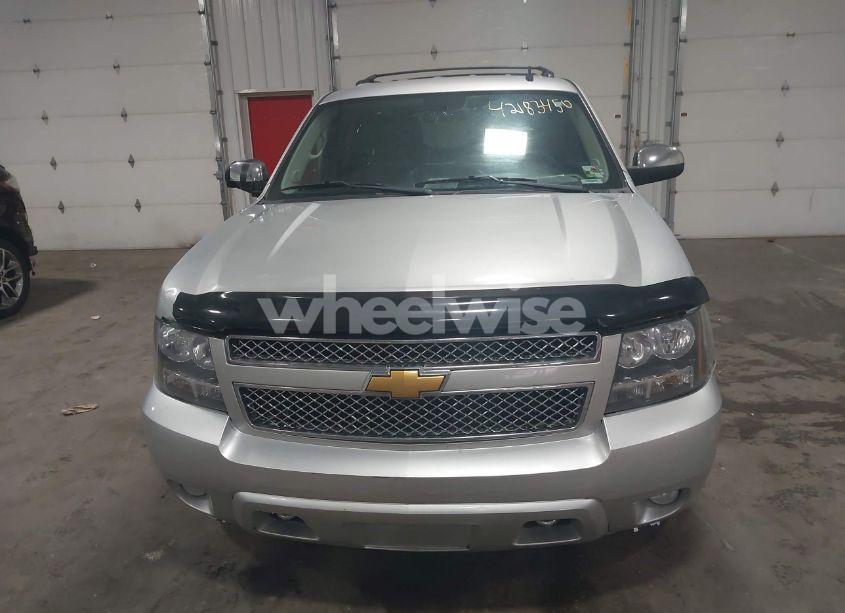 Photo 12 of 2012 Chevrolet Tahoe LT (VIN 1GNSCBE01CR326465)