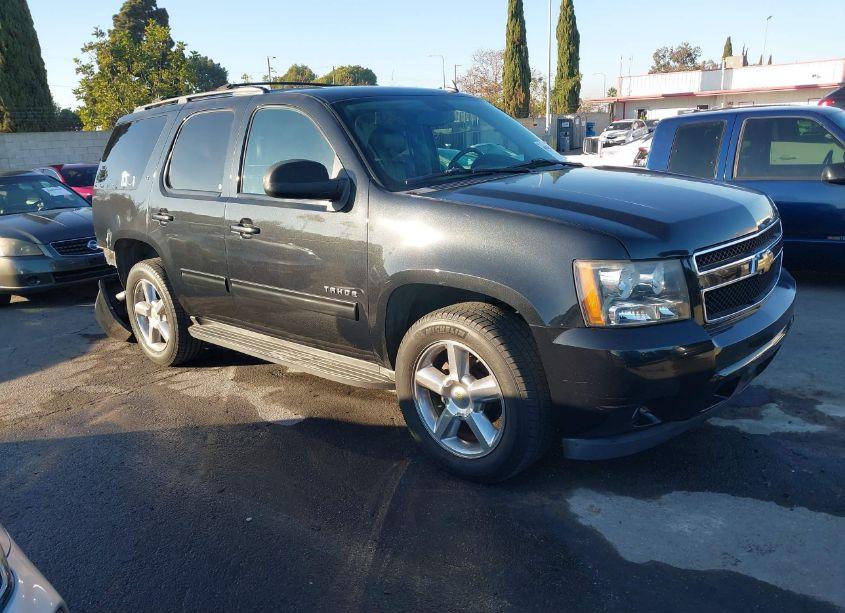 2013 Chevrolet Tahoe LT (VIN 1GNSCBE01DR171272) main photo