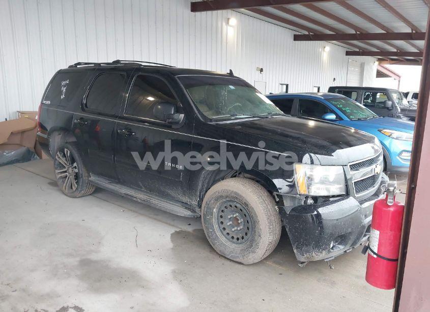 2014 Chevrolet Tahoe LT (VIN 1GNSCBE01ER190342) main photo