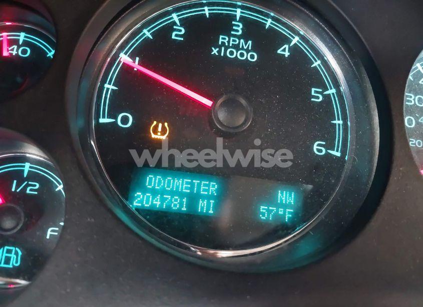 Photo 7 of 2014 Chevrolet Tahoe LT (VIN 1GNSCBE01ER190342)