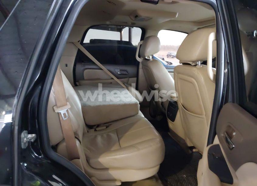 Photo 8 of 2014 Chevrolet Tahoe LT (VIN 1GNSCBE01ER190342)