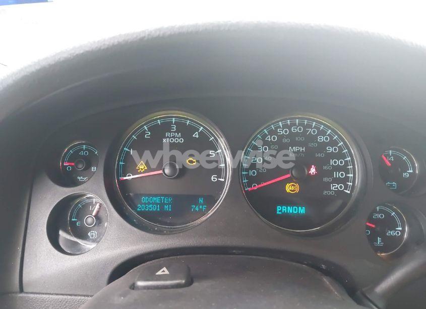 Photo 7 of 2011 Chevrolet Tahoe LT (VIN 1GNSCBE02BR119808)