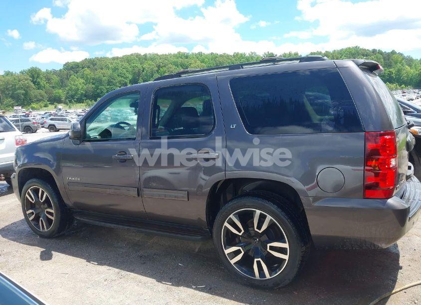 Photo 14 of 2011 Chevrolet Tahoe LT (VIN 1GNSCBE02BR156597)