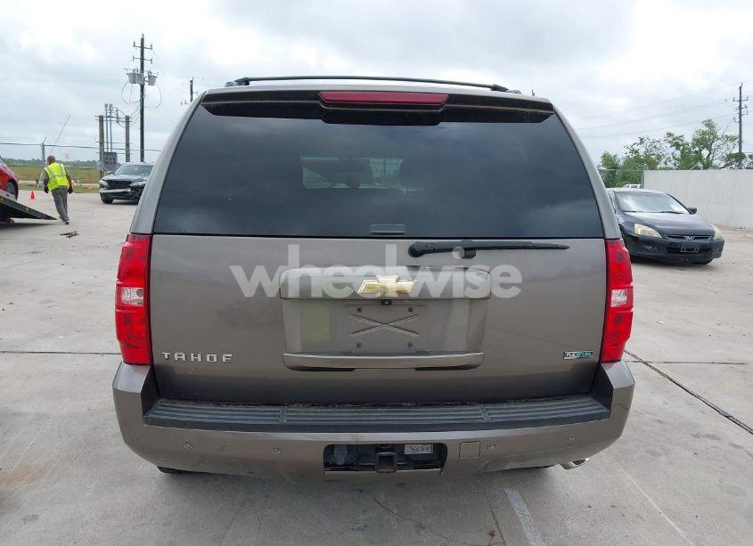 Photo 16 of 2011 Chevrolet Tahoe LT (VIN 1GNSCBE02BR342186)