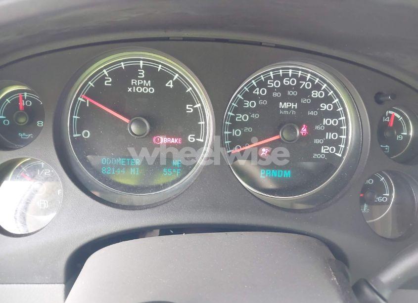 Photo 7 of 2011 Chevrolet Tahoe LT (VIN 1GNSCBE02BR342186)