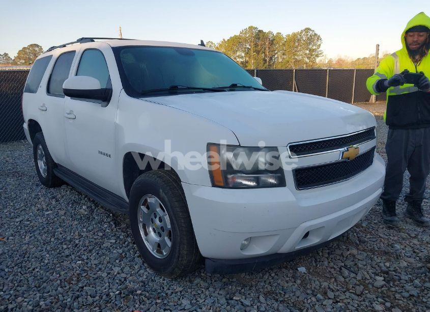 2012 Chevrolet Tahoe LT (VIN 1GNSCBE02CR101410) main photo