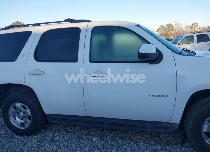Photo 13 of 2012 Chevrolet Tahoe LT (VIN 1GNSCBE02CR101410)