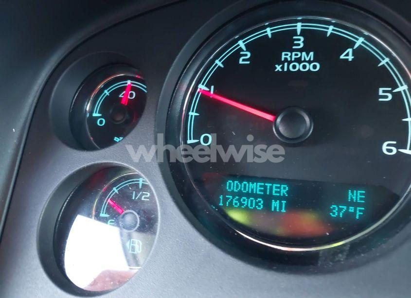 Photo 15 of 2012 Chevrolet Tahoe LT (VIN 1GNSCBE02CR101410)