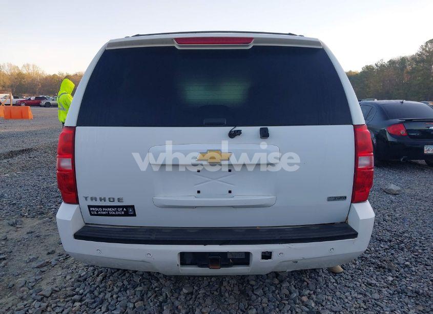 Photo 16 of 2012 Chevrolet Tahoe LT (VIN 1GNSCBE02CR101410)