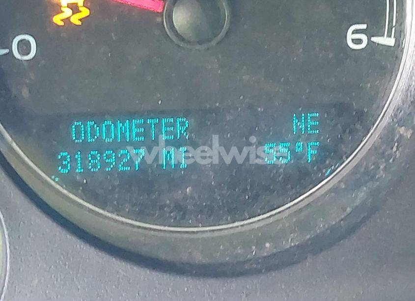 Photo 16 of 2012 Chevrolet Tahoe LT (VIN 1GNSCBE02CR112441)