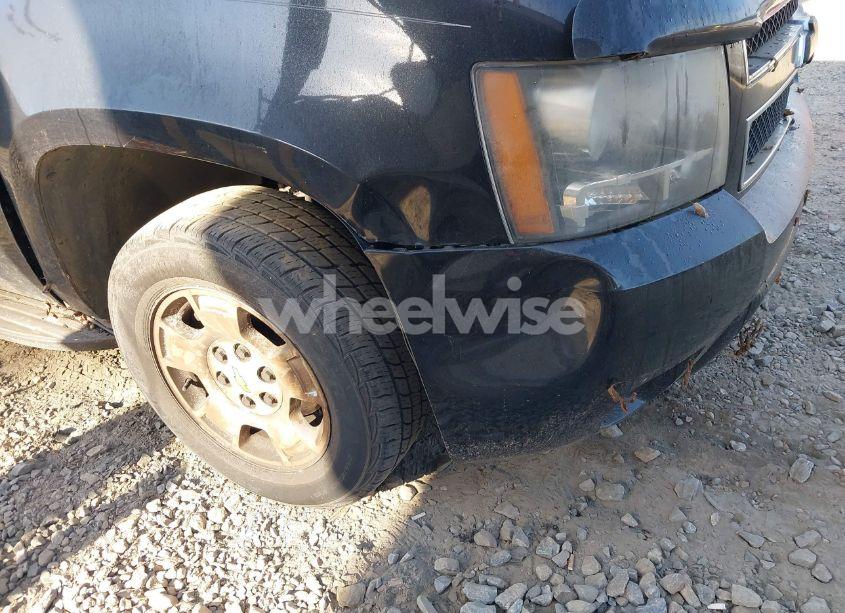 Photo 18 of 2012 Chevrolet Tahoe LT (VIN 1GNSCBE02CR112441)