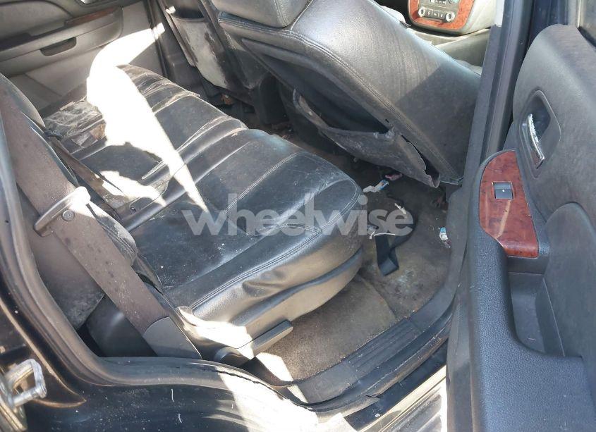 Photo 8 of 2012 Chevrolet Tahoe LT (VIN 1GNSCBE02CR112441)