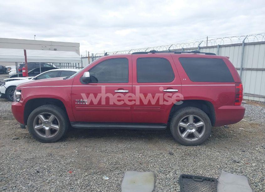 Photo 14 of 2013 Chevrolet Tahoe LT (VIN 1GNSCBE02DR309790)