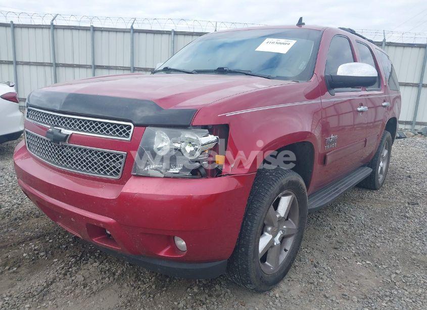 Photo 6 of 2013 Chevrolet Tahoe LT (VIN 1GNSCBE02DR309790)