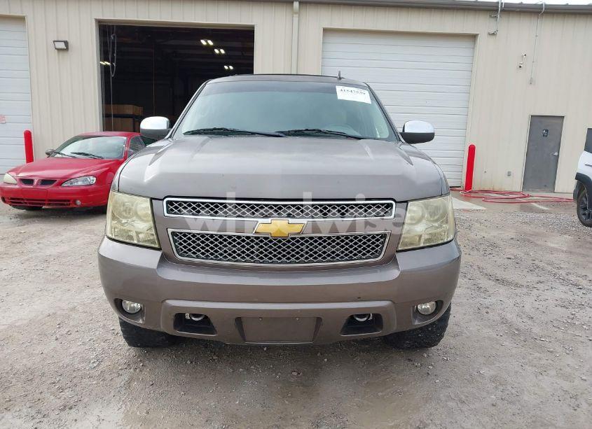Photo 12 of 2013 Chevrolet Tahoe LT (VIN 1GNSCBE02DR379659)