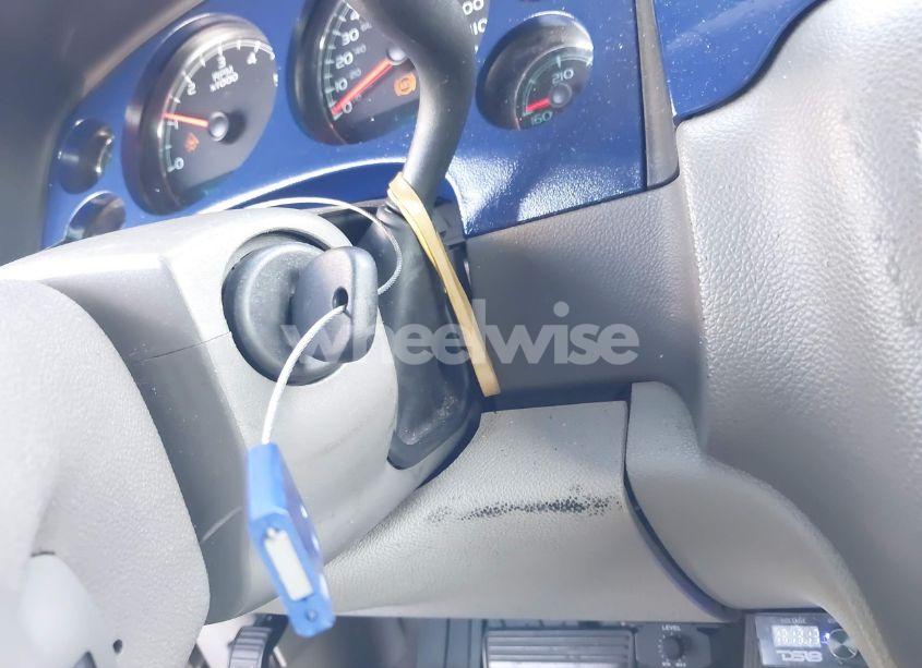 Photo 11 of 2011 Chevrolet Tahoe LT (VIN 1GNSCBE03BR193996)