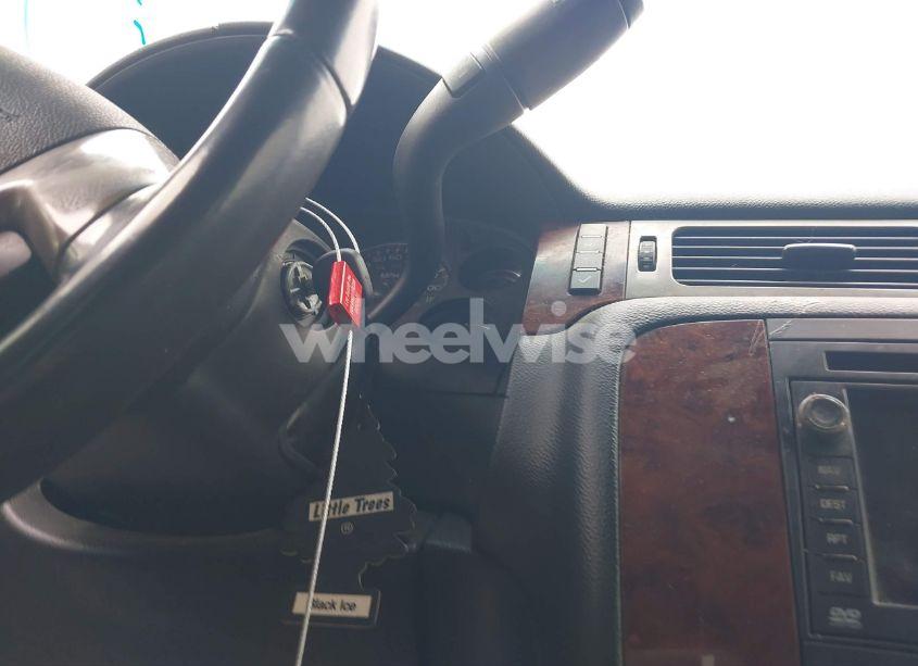 Photo 11 of 2011 Chevrolet Tahoe LT (VIN 1GNSCBE03BR380171)