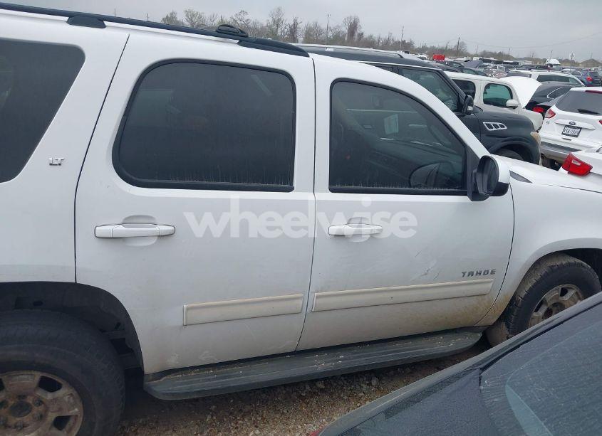 Photo 13 of 2011 Chevrolet Tahoe LT (VIN 1GNSCBE03BR380171)