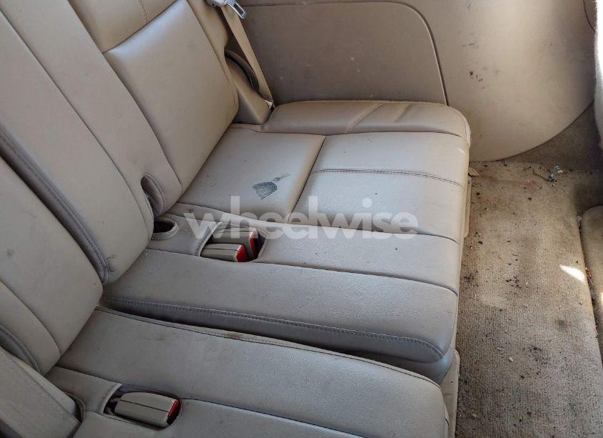 Photo 17 of 2011 Chevrolet Tahoe LT (VIN 1GNSCBE03BR390084)