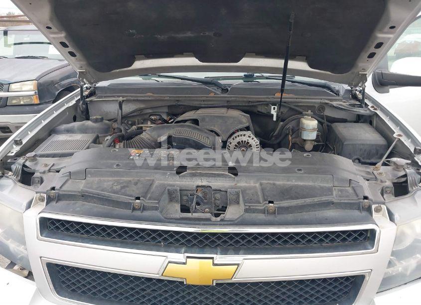 Photo 10 of 2012 Chevrolet Tahoe LT (VIN 1GNSCBE03CR250361)