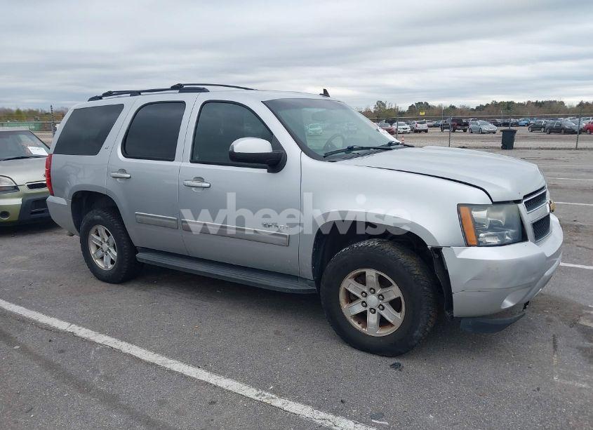 Photo 13 of 2012 Chevrolet Tahoe LT (VIN 1GNSCBE03CR250361)
