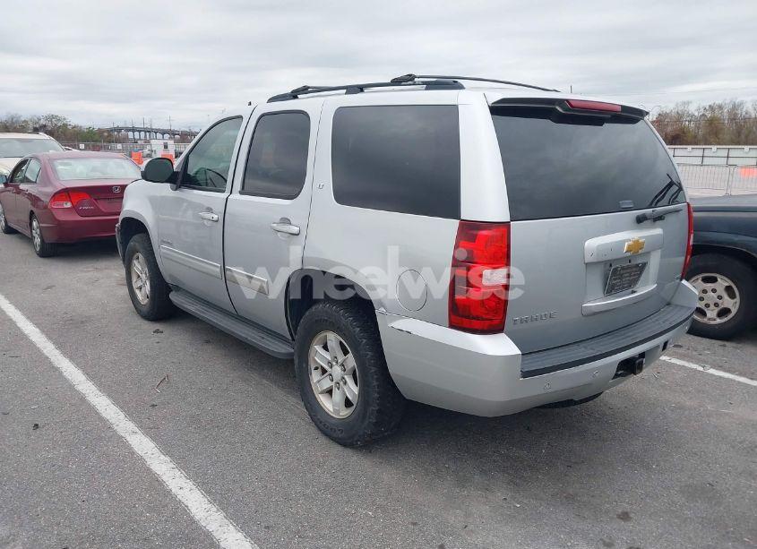 Photo 3 of 2012 Chevrolet Tahoe LT (VIN 1GNSCBE03CR250361)