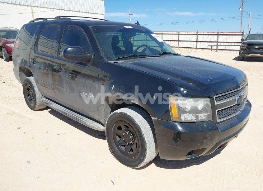 2013 Chevrolet Tahoe LT (VIN 1GNSCBE03DR144994) main photo