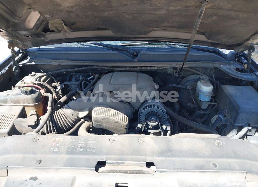 Photo 10 of 2013 Chevrolet Tahoe LT (VIN 1GNSCBE03DR144994)