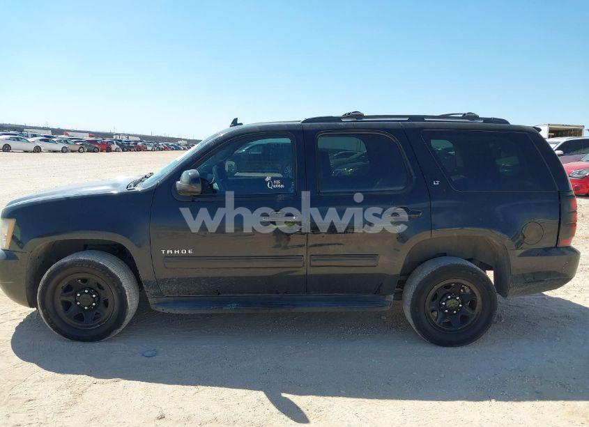 Photo 14 of 2013 Chevrolet Tahoe LT (VIN 1GNSCBE03DR144994)