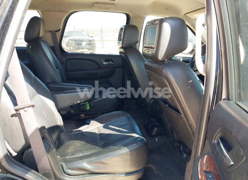 Photo 8 of 2013 Chevrolet Tahoe LT (VIN 1GNSCBE03DR144994)