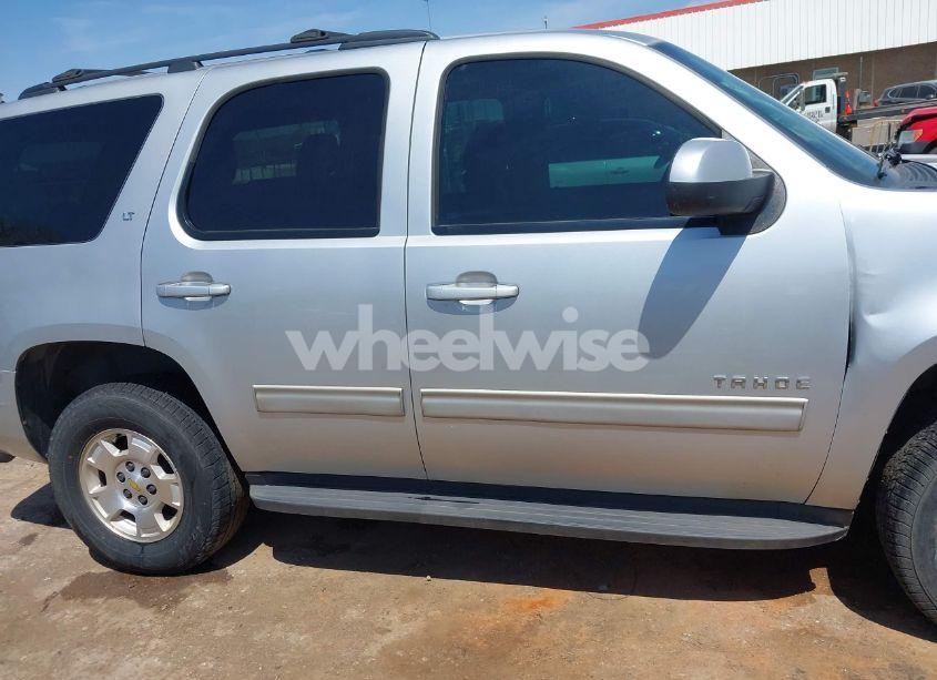 Photo 14 of 2013 Chevrolet Tahoe LT (VIN 1GNSCBE03DR153730)