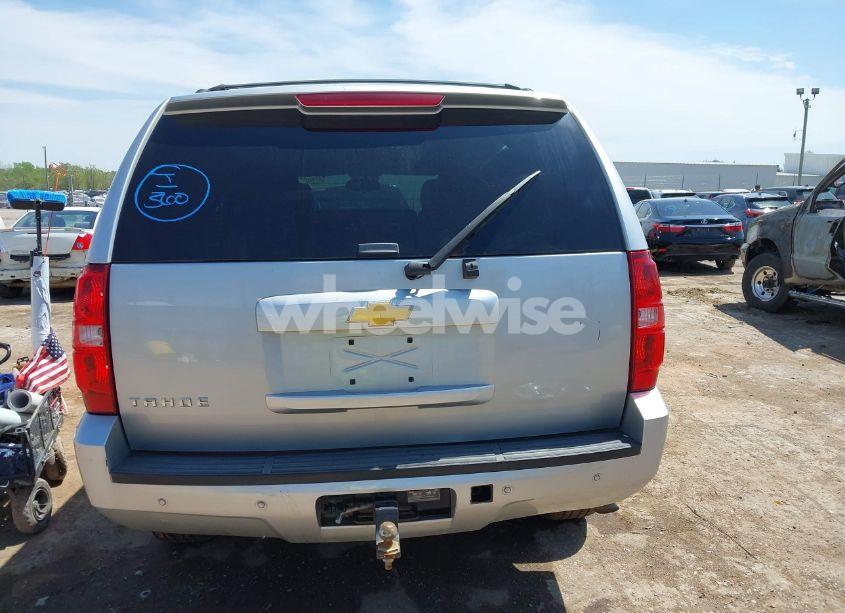 Photo 17 of 2013 Chevrolet Tahoe LT (VIN 1GNSCBE03DR153730)