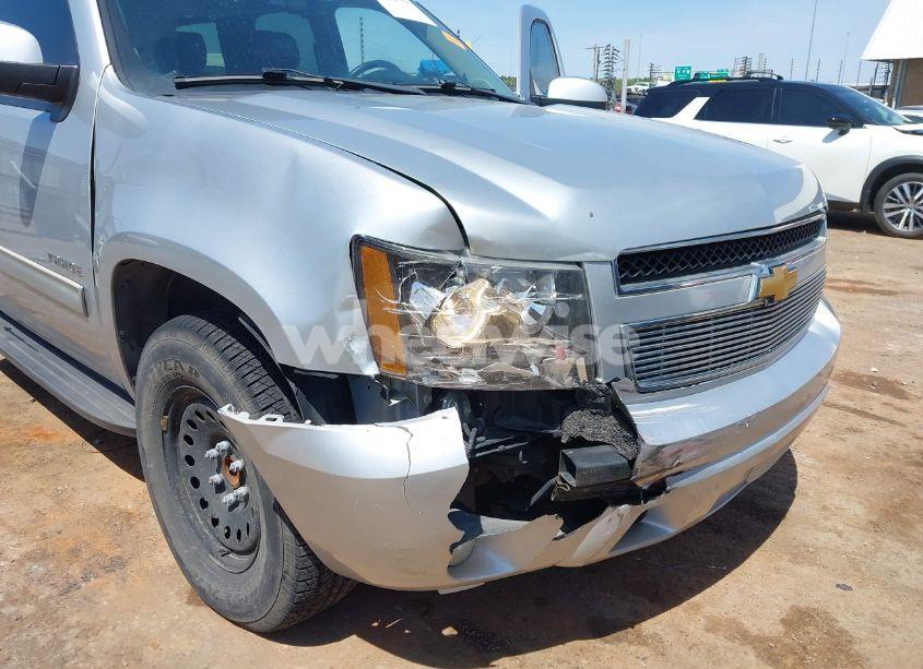 Photo 6 of 2013 Chevrolet Tahoe LT (VIN 1GNSCBE03DR153730)