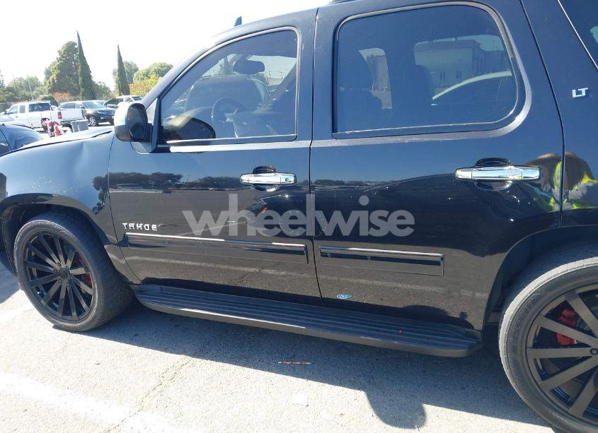 Photo 14 of 2013 Chevrolet Tahoe LT (VIN 1GNSCBE03DR174545)